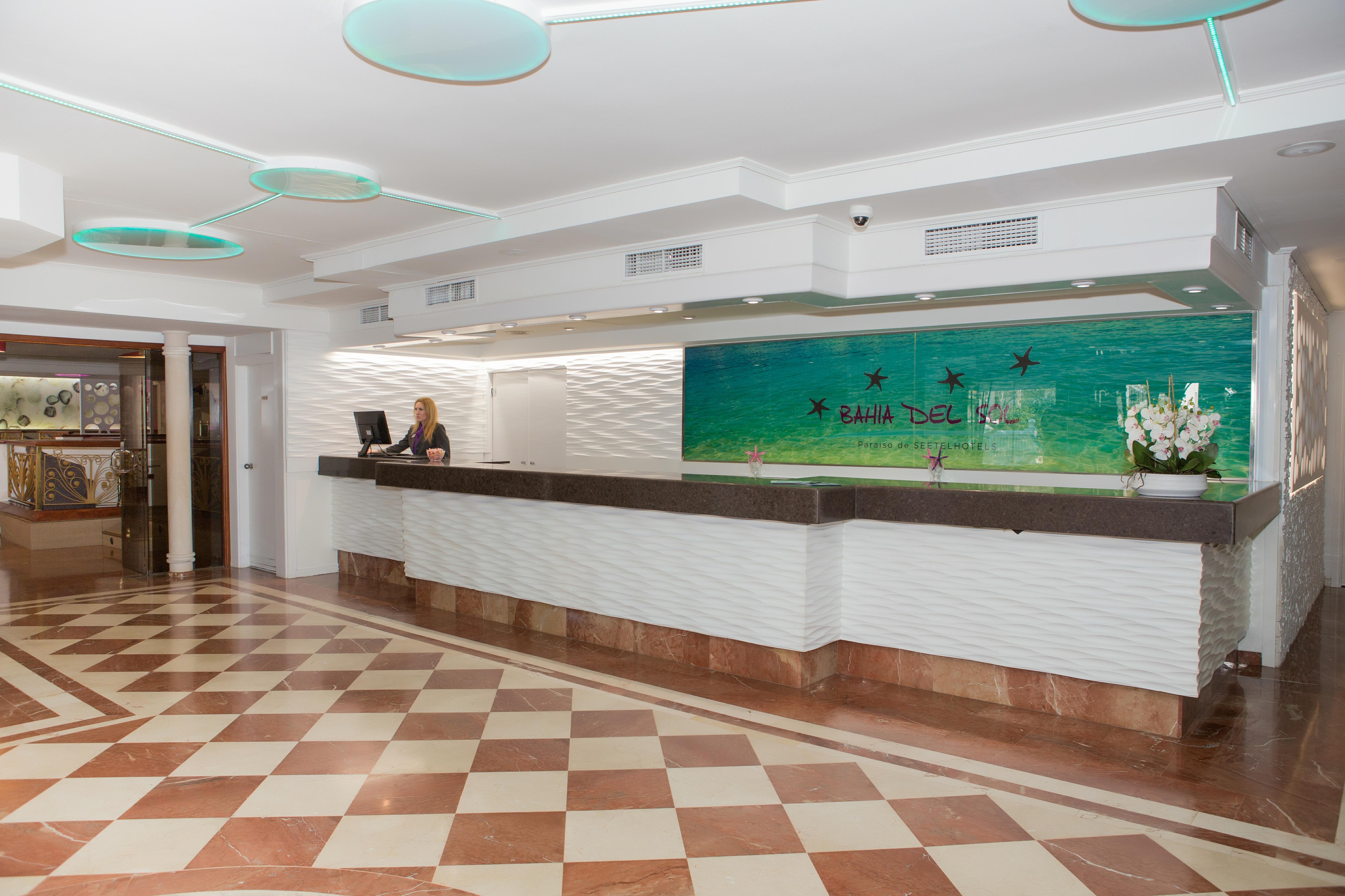 Hotel Bahia Del Sol Санта Понса Екстериор снимка