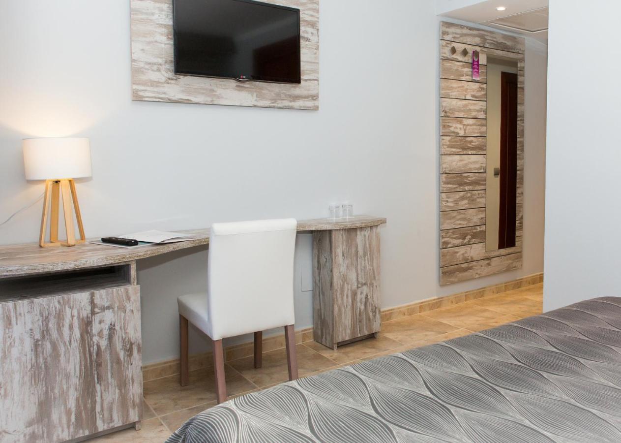 Hotel Bahia Del Sol Санта Понса Екстериор снимка