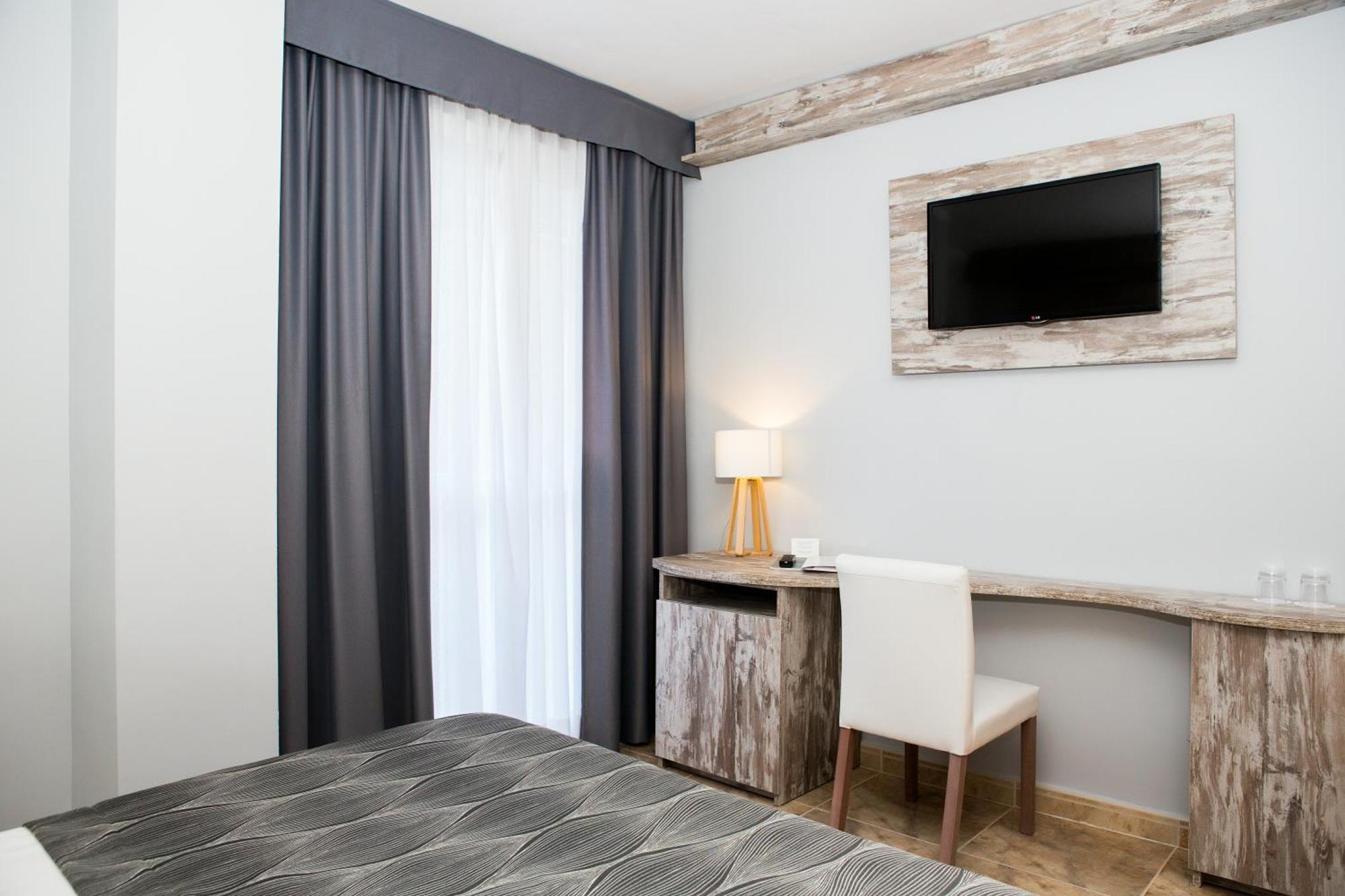 Hotel Bahia Del Sol Санта Понса Стая снимка