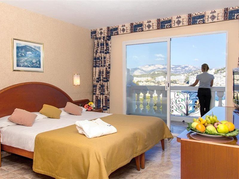 Hotel Bahia Del Sol Санта Понса Екстериор снимка