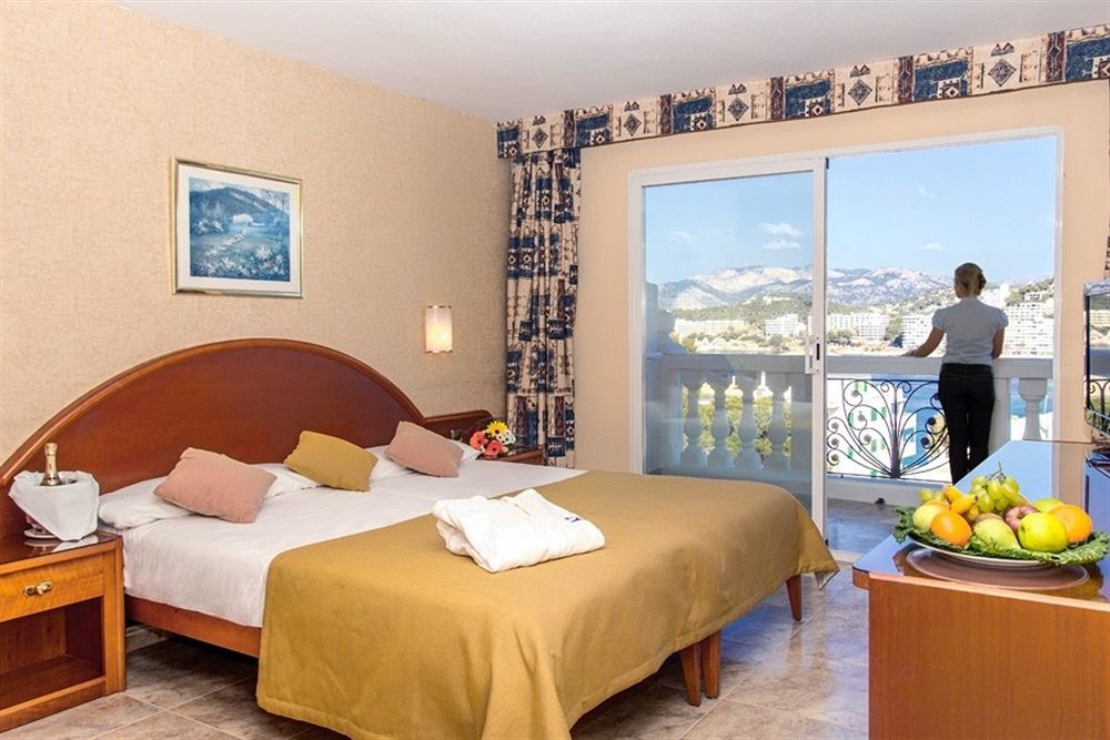 Hotel Bahia Del Sol Санта Понса Екстериор снимка